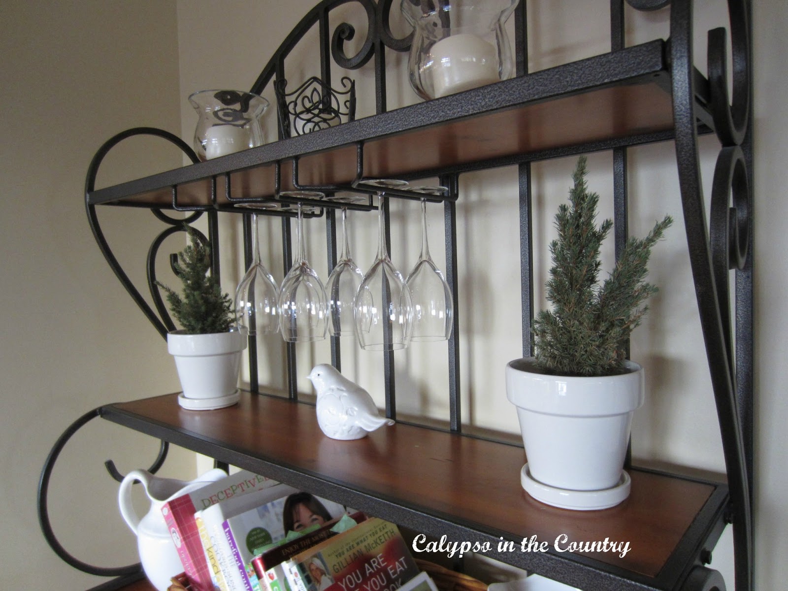 Baker’s Rack – Simple After Christmas Decor