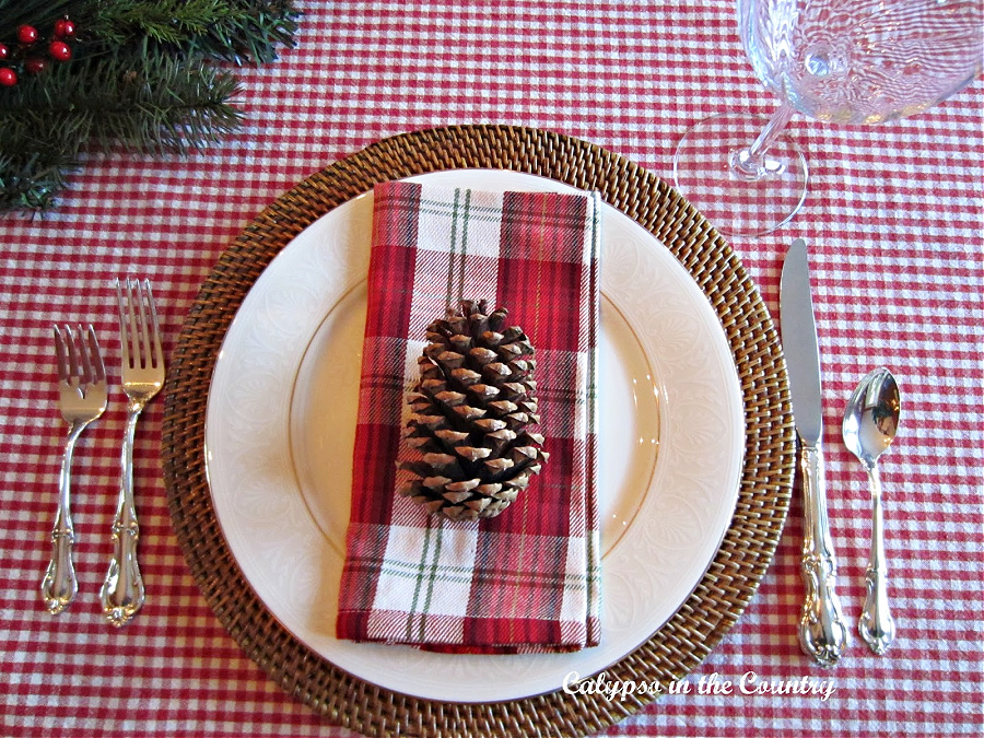 Christmas Table with Checks and Plaid