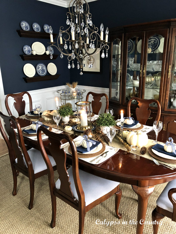 Thanksgiving Table Setting in a Navy Dining Room