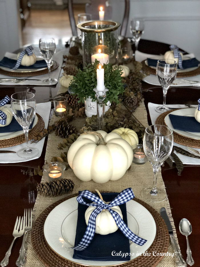 Decorating with navy - Thanksgiving table setting ideas