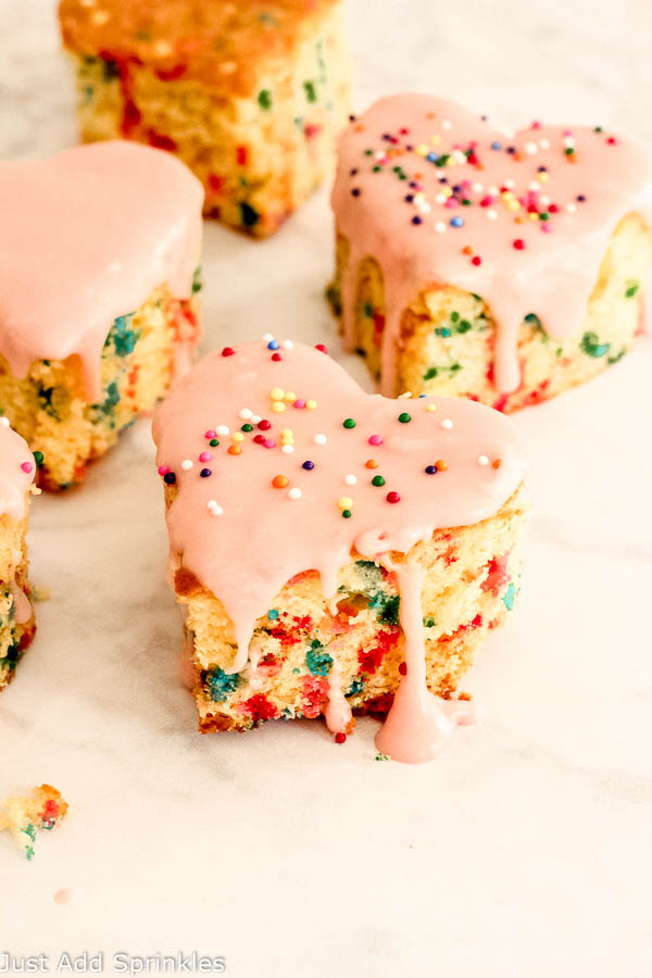 pink heart cakes