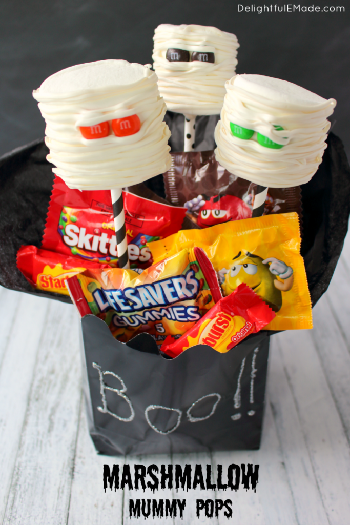 Halloween Marshmallow Mummy Pops from Delightful E Made