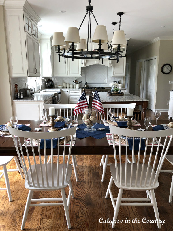 Patriotic Table with a baseball theme