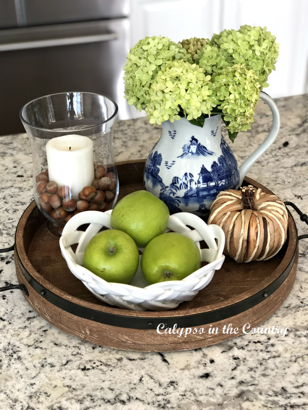 Early Fall Decorating Ideas (Simple Vignettes with Flowers) - Calypso in  the Country