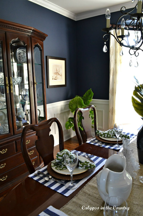 Sherwin Williams Naval Dining Room Decorated for Spring