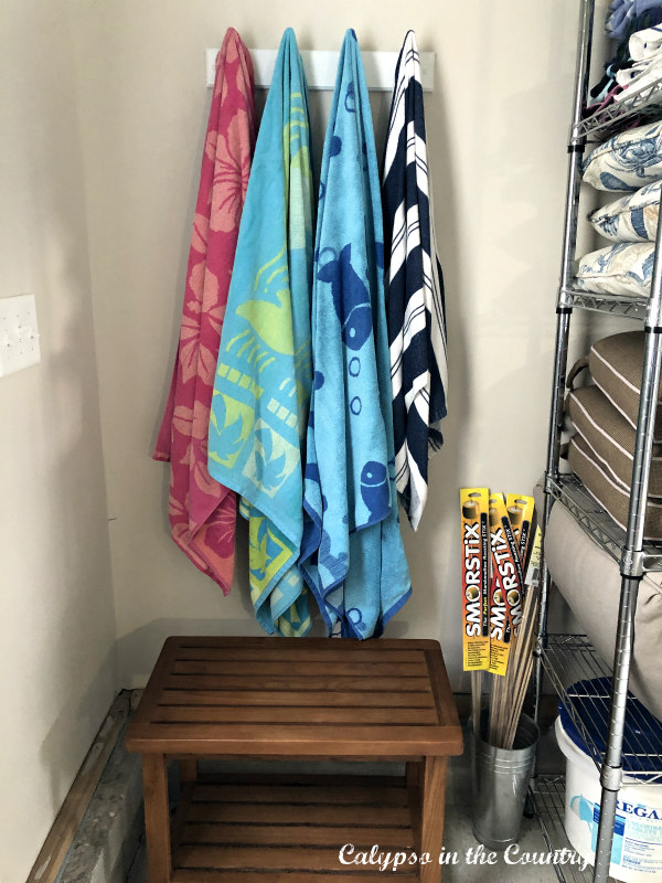 Pool Towel storage in garage - Garage organization - how to make it pretty