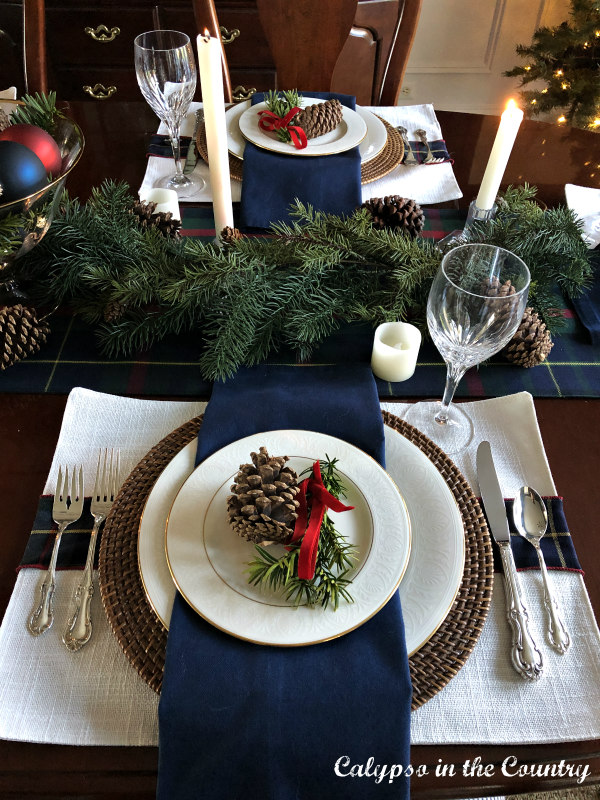 Christmas place settings with blue and white