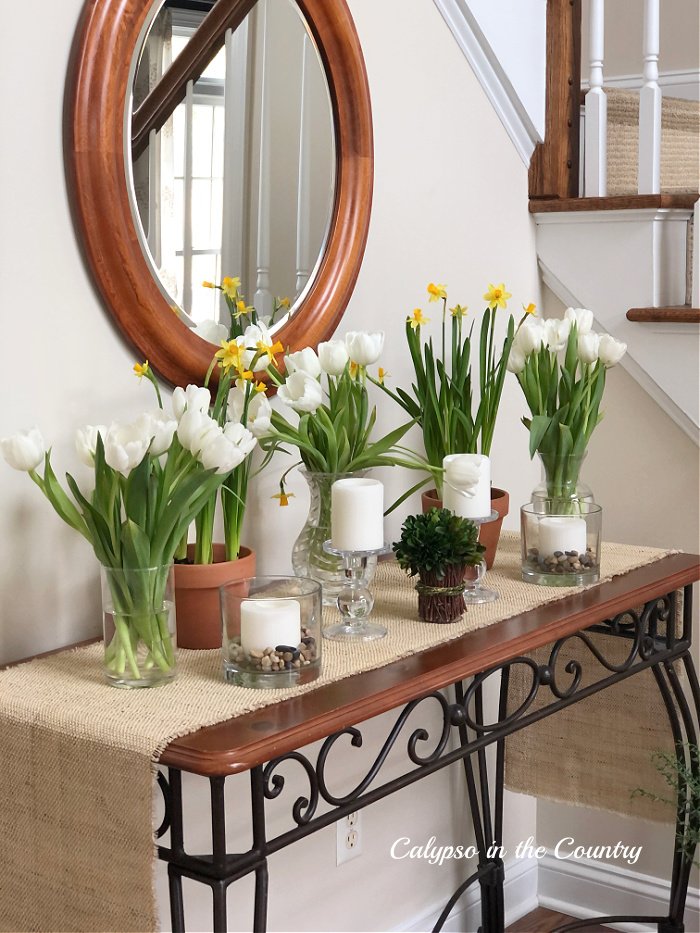 Foyer table with tulips and daffodils - spring decor ideas