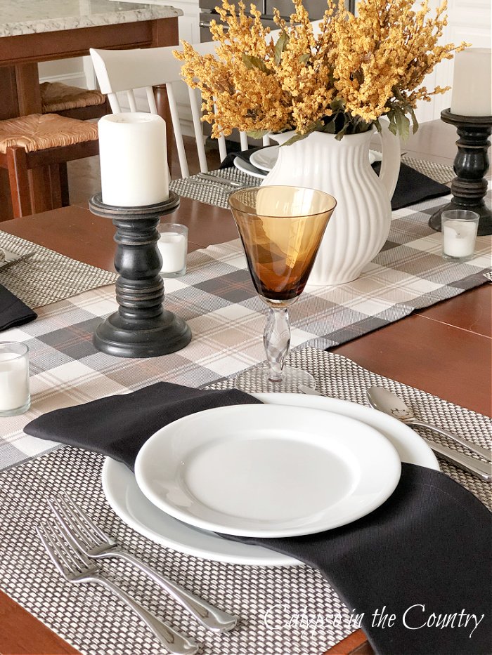 black and white table setting with neutrals for fall