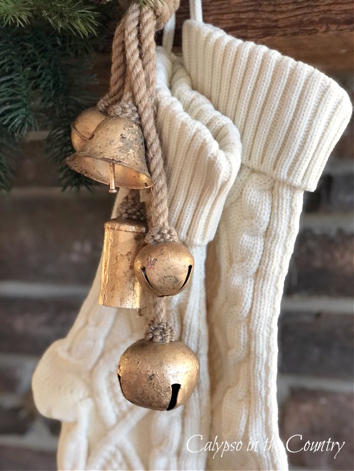 Simple Christmas Stocking Display Ideas (Easy Tips)
