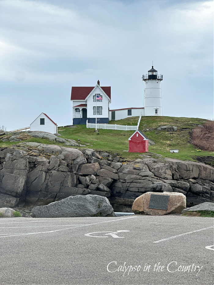 Lighthouse and rocks in Maine - May recap